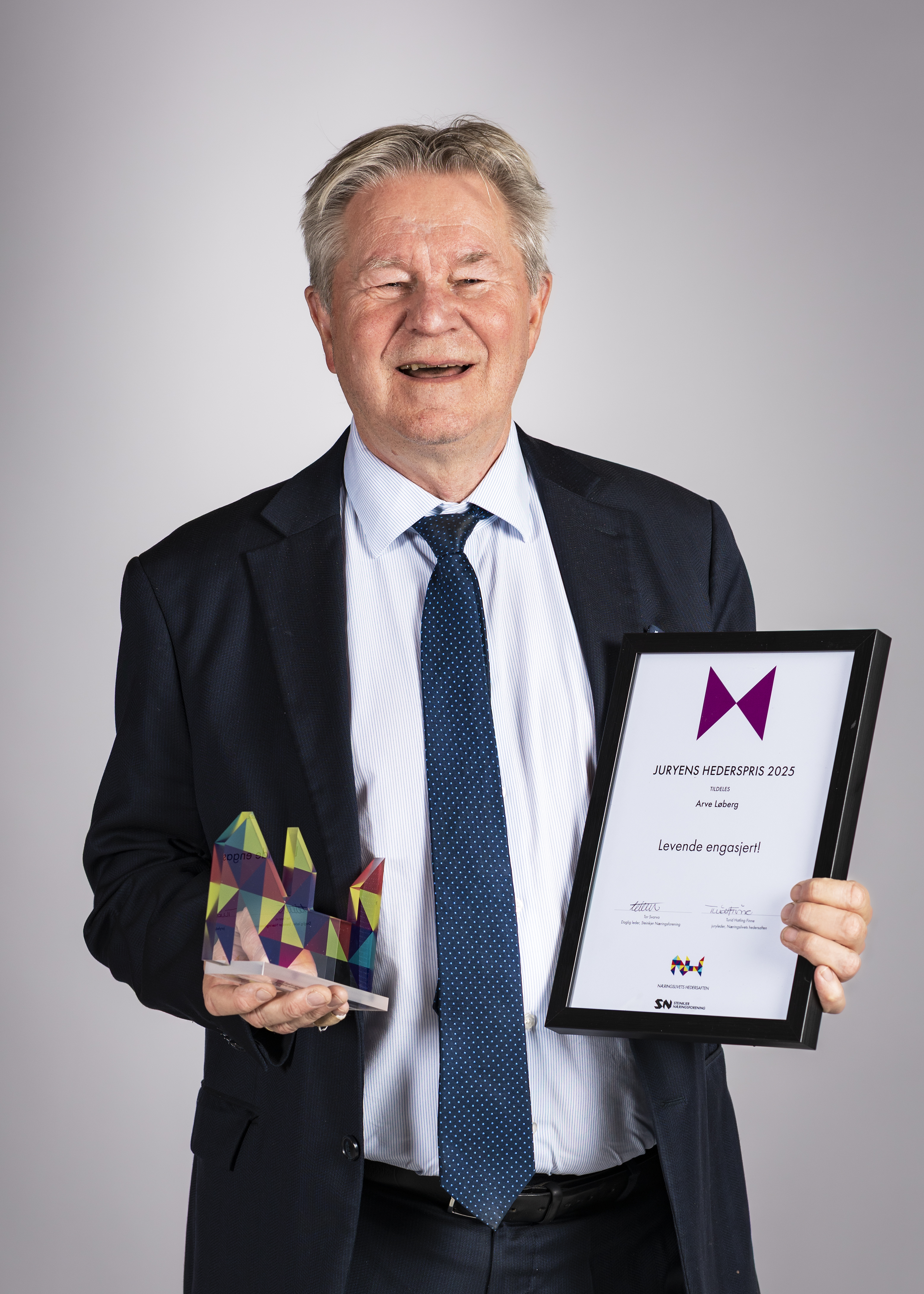 Arve Løberg fikk Juryens Hederspris 2025. Foto: Fotograf Emma A. Johansen Bilde av årets prisvinner